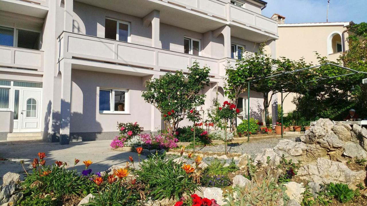 Apartmani Kastelan Barbat na Rabu Екстер'єр фото