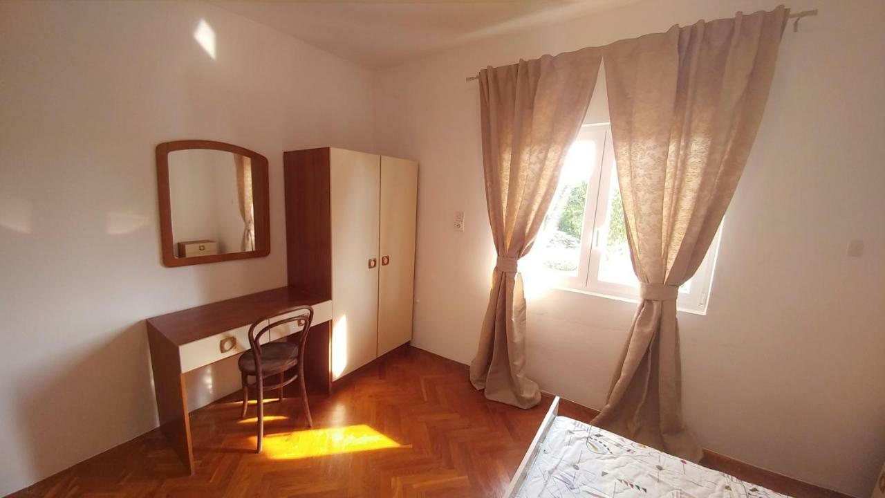 Apartmani Kastelan Barbat na Rabu Екстер'єр фото