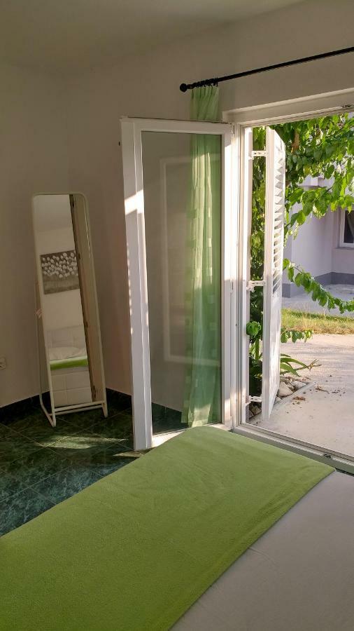Apartmani Kastelan Barbat na Rabu Екстер'єр фото