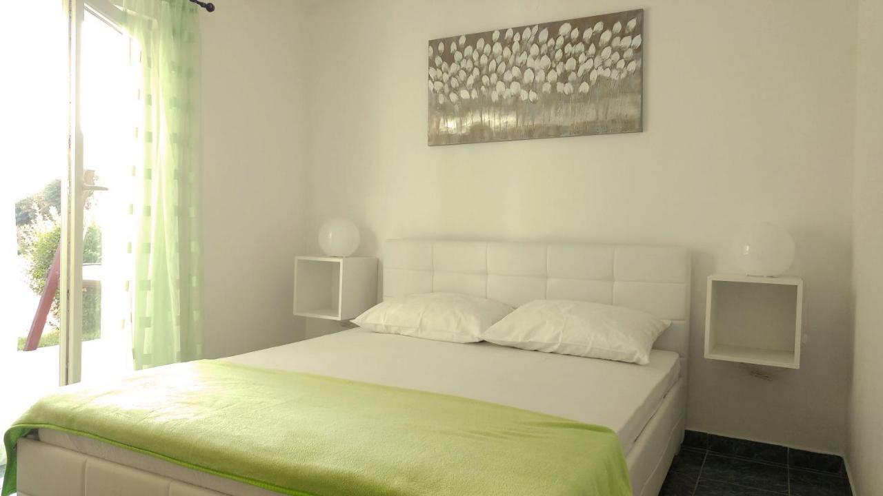 Apartmani Kastelan Barbat na Rabu Екстер'єр фото