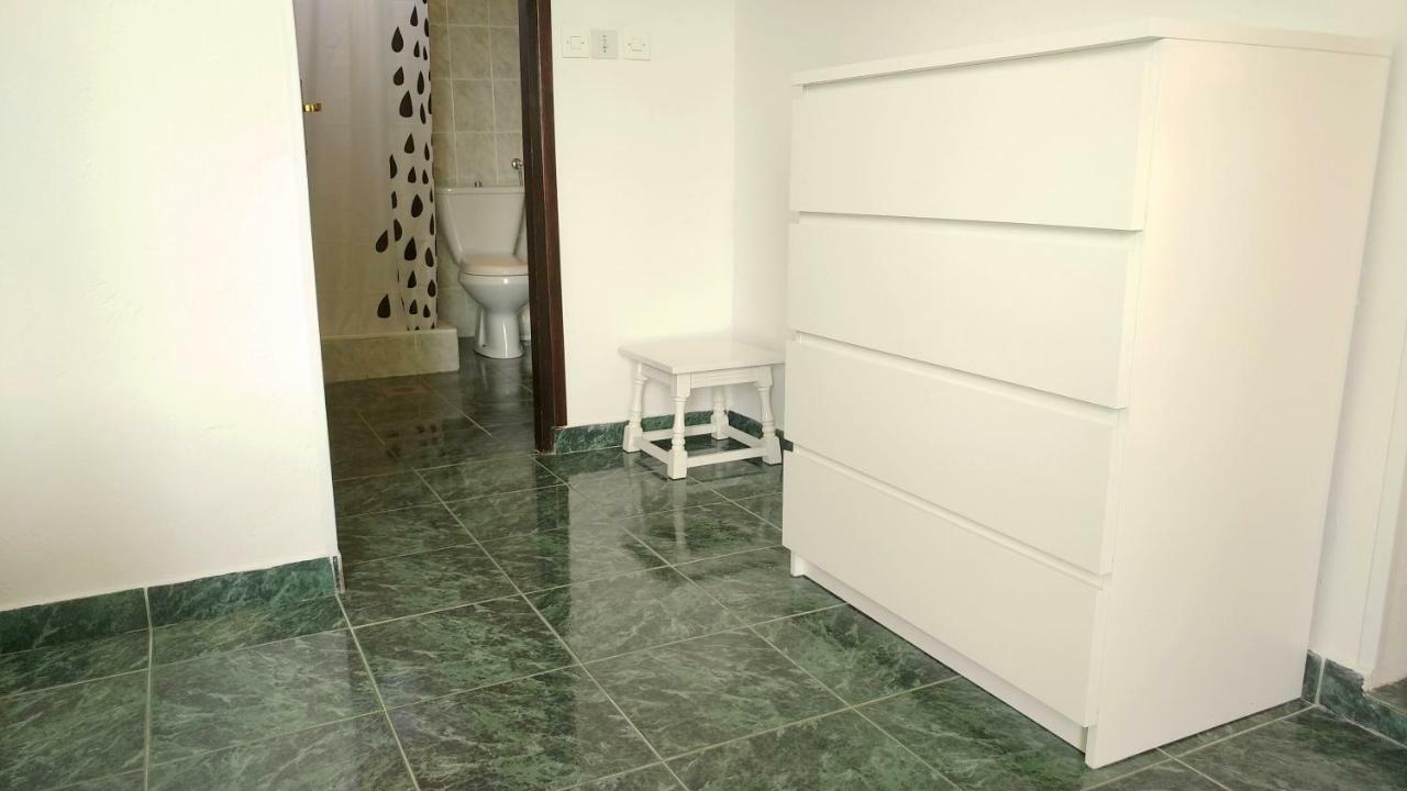 Apartmani Kastelan Barbat na Rabu Екстер'єр фото